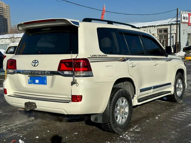 Land Cruiser 2010 модификация 4.0L автоматическое VX – фото 9