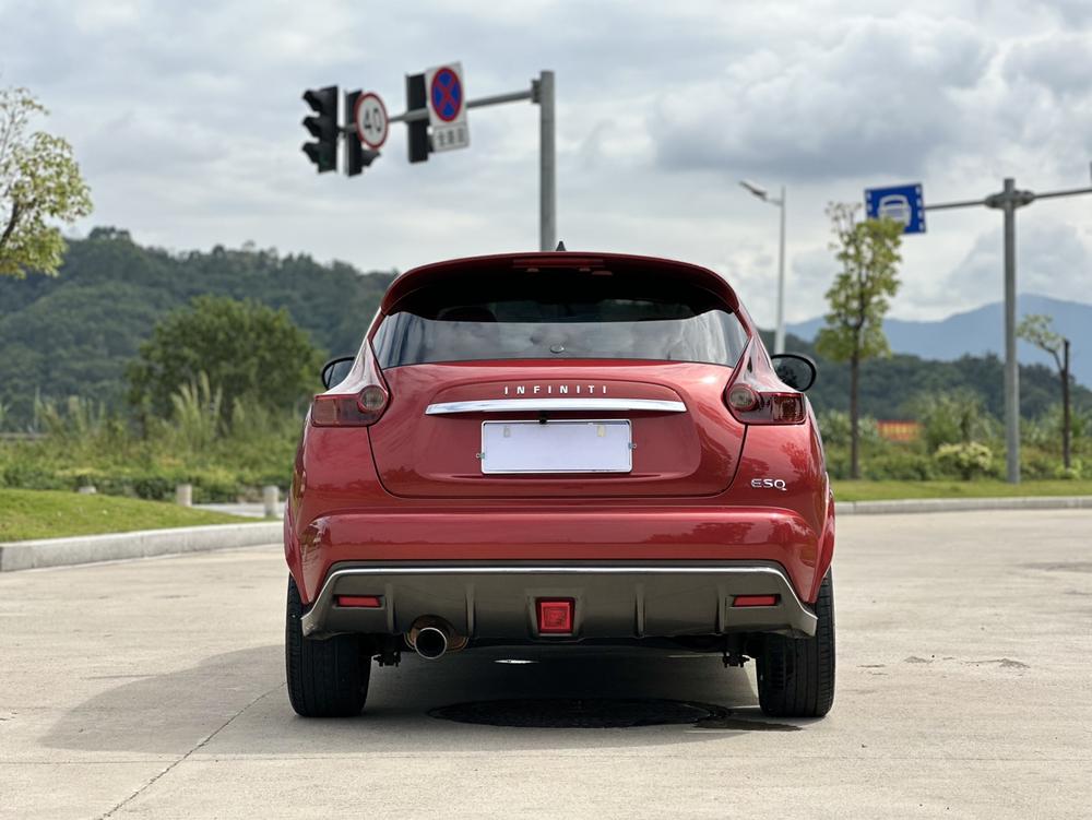 Infiniti ESQ 2014 1.6L Dynamic – фото 6