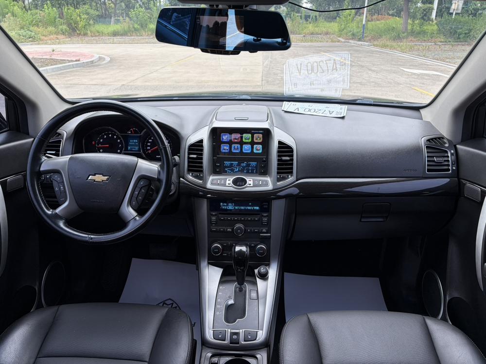 Chevrolet Captiva 2015 2.4L AWD Flagship 7-Seater – фото 9