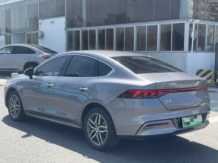 Qin Plus EV 2021 Model 400KM Luxury Model – фото 4
