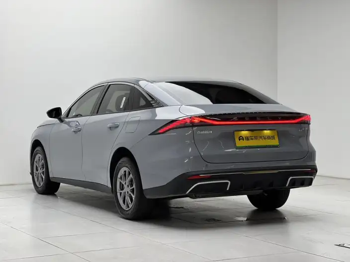 Geely Galaxy L6 2025 Model 1.5 EM-i DHT 60KM Voyage Edition – фото 5
