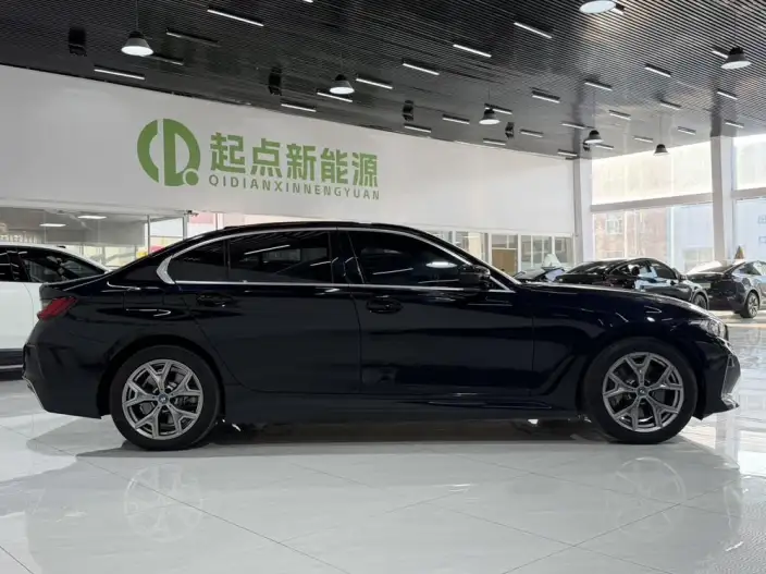 BMW i3 2023 Model eDrive35L – фото 4