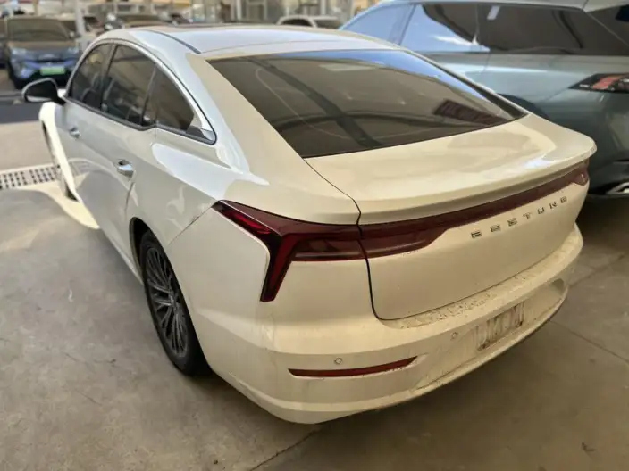 BESTUNE B70 2022 Model Third generation 1.5T Automatic Exclusive Model – фото 4