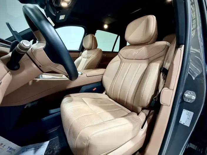 ONVO L90 2025 Model VI seat Edition Max – фото 6