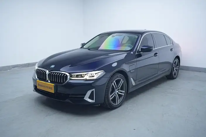 BMW 5 Series PHEV 2022 Model Facelift II 535Le Luxury Set – фото 1