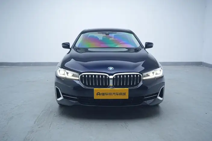 BMW 5 Series PHEV 2022 Model Facelift II 535Le Luxury Set – фото 2
