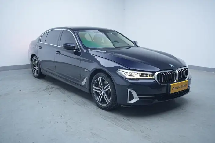 BMW 5 Series PHEV 2022 Model Facelift II 535Le Luxury Set – фото 3