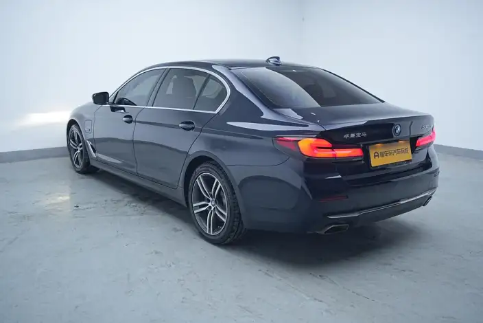 BMW 5 Series PHEV 2022 Model Facelift II 535Le Luxury Set – фото 5