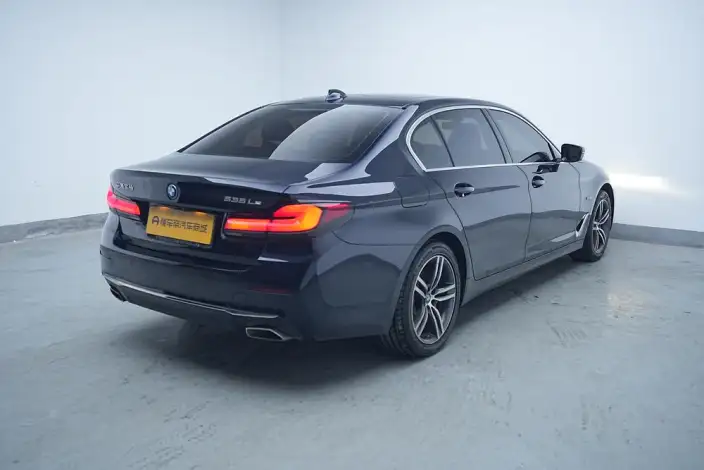BMW 5 Series PHEV 2022 Model Facelift II 535Le Luxury Set – фото 7