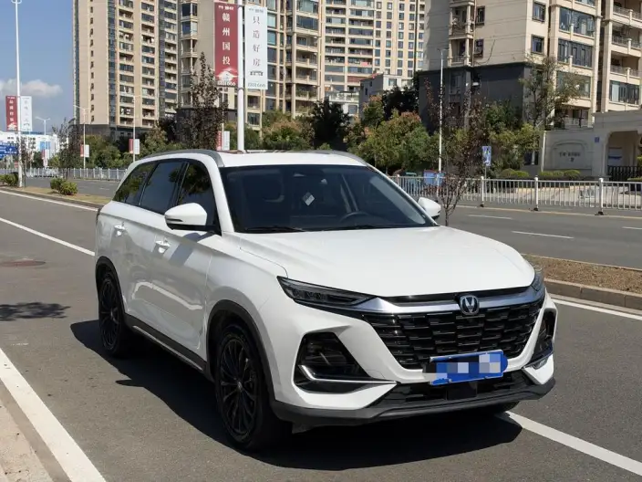 Changan CS75 2026 Model PRO 1.5T DCT Exclusive Model 7 seat – фото 3