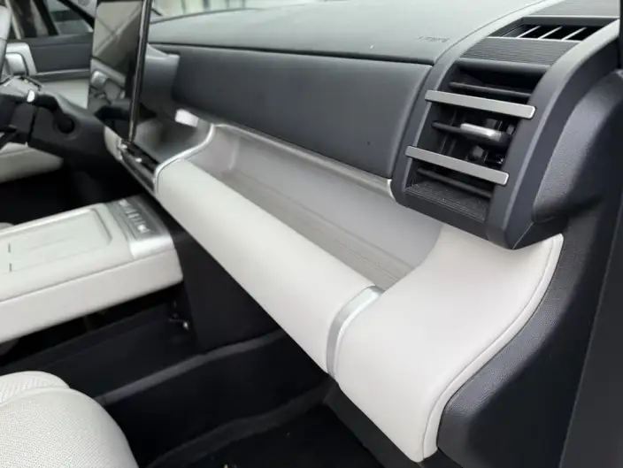 Titan 7 PHEV 2025 Model 200KM 2WD Max Edition – фото 10
