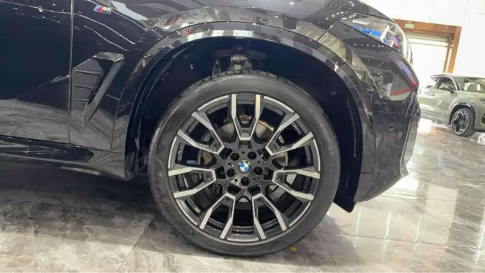 BMW X5 2025 Model xDrive40Li M Sports Night Set – фото 10