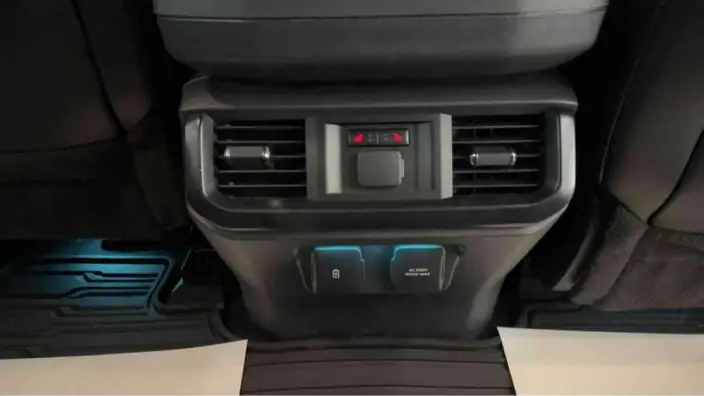 Ford F-150 Raptor 2023 Model 3.5T Automatic 4WD 5 seat Parallel Imported – фото 8