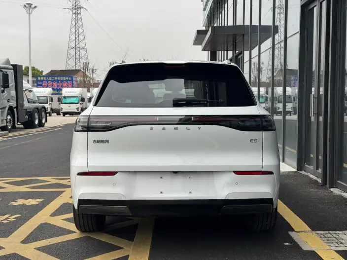 Geely Galaxy E5 2026 Model 530km Tiggo Edition – фото 3