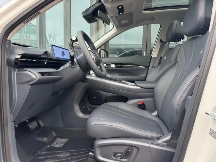 Geely Galaxy E5 2026 Model 530km Tiggo Edition – фото 7
