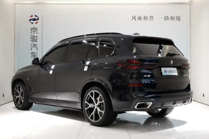 BMW X5 2023 Model xDrive30Li Exclusive Model M Sports Night Set – фото 3