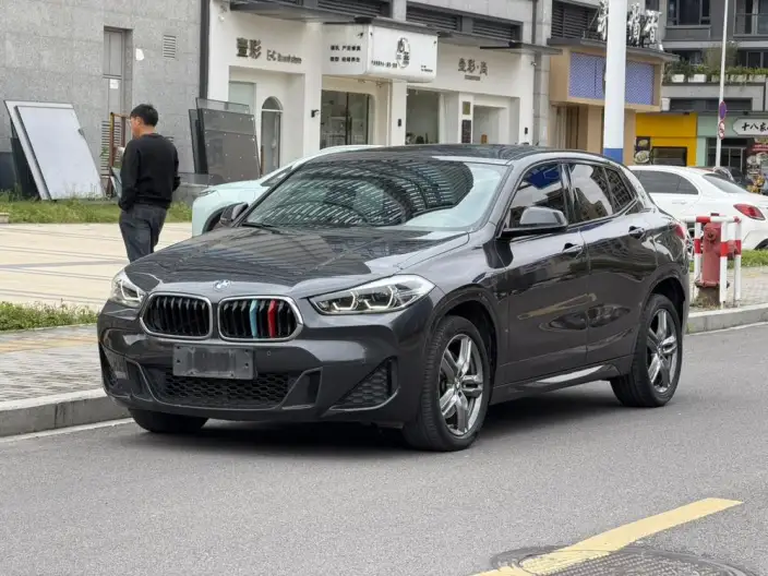 BMW X2 2022 Model sDrive25i M Off-road Set