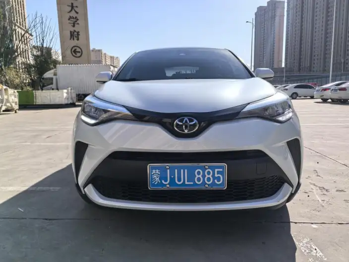 Toyota C-HR 2022 Model 2.0L Leading version – фото 2