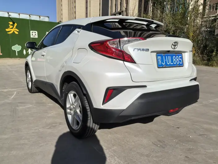 Toyota C-HR 2022 Model 2.0L Leading version – фото 4