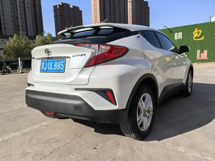 Toyota C-HR 2022 Model 2.0L Leading version – фото 6