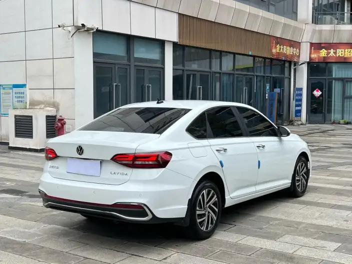 Volkswagen Lavida 2024 Model 1.5L Automatic Five million editions – фото 6