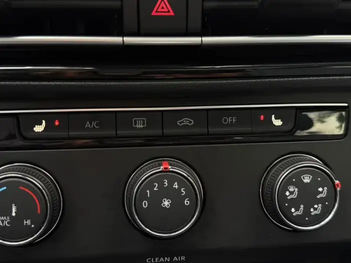 Volkswagen Lavida 2024 Model 1.5L Automatic Starry Sky Five Million Edition – фото 10