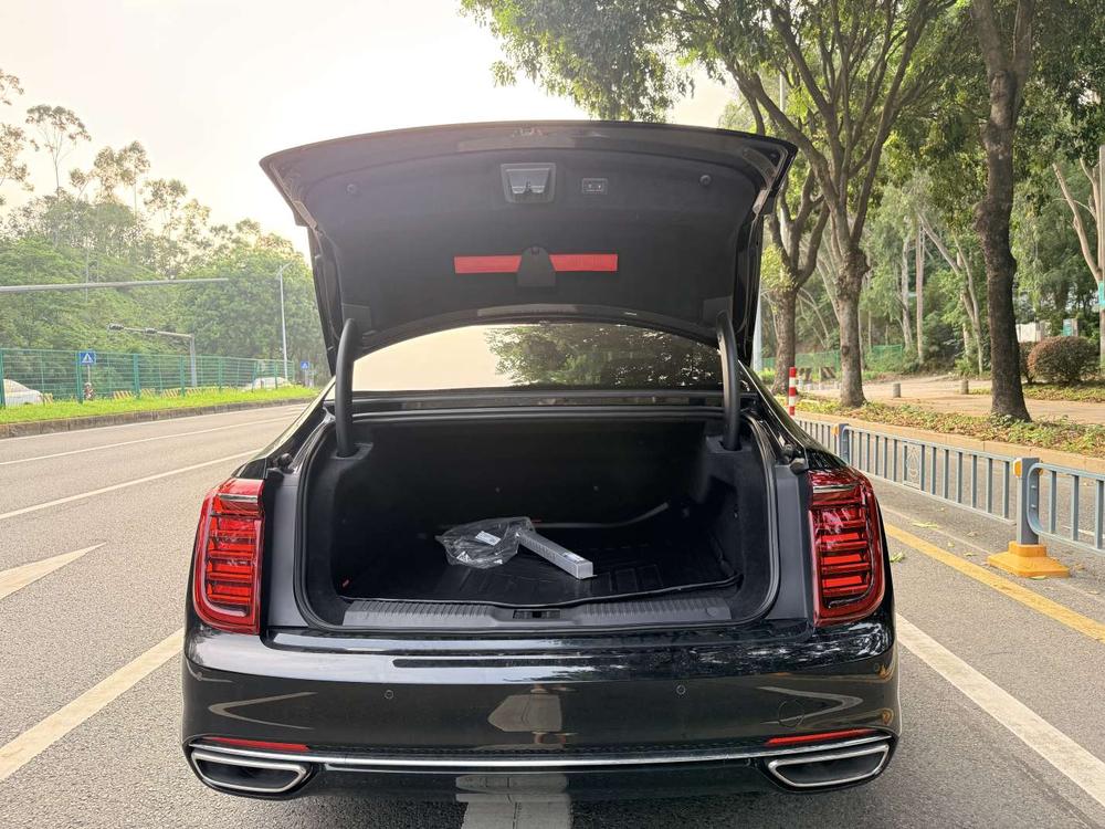 Hongqi H9 2020 Facelift 2.0T Connected Qichang – фото 17
