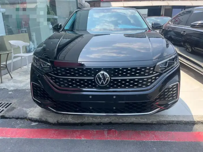 Volkswagen Passat 2022 Model 330TSI Starry sky Deluxe Edition – фото 2