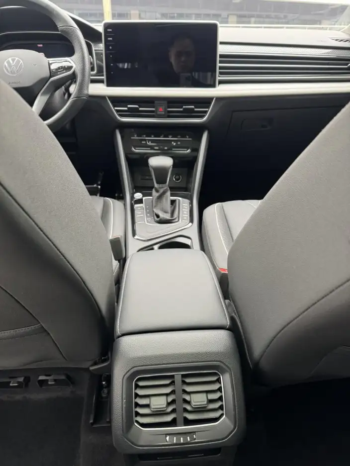 Volkswagen Tiguan L 2023 Model 330TSI 2WD R-Line Enjoy the version more – фото 8