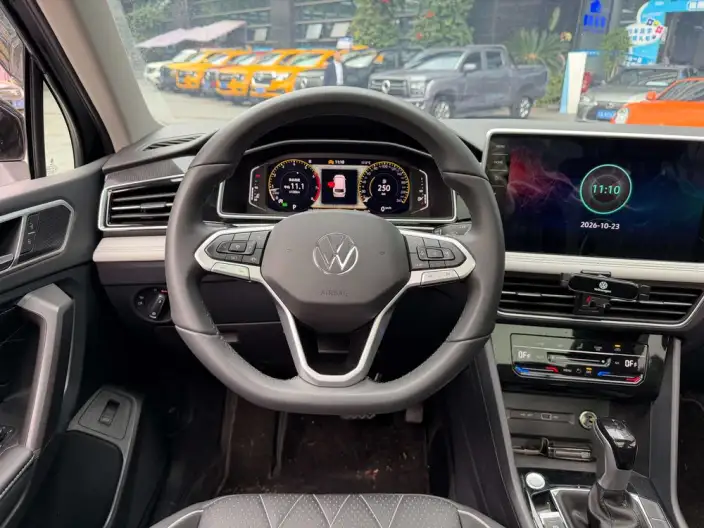 Volkswagen Tiguan L 2024 Model 300TSI 2WD Smart Edition – фото 9