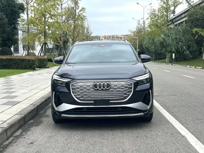 Audi Q4 e-tron 2023 Model 40 e-tron Chuangxing Edition – фото 2
