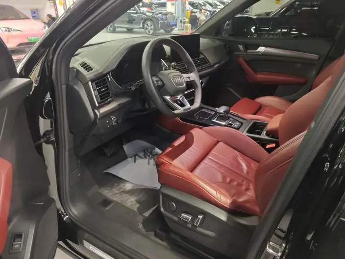 Audi Q5L 2023 Model 40T Luxury Dynamic Model – фото 8