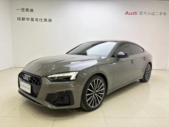Audi A5 2024 Model Sportback 40 TFSI quattro Luxury Dynamic Model – фото 1