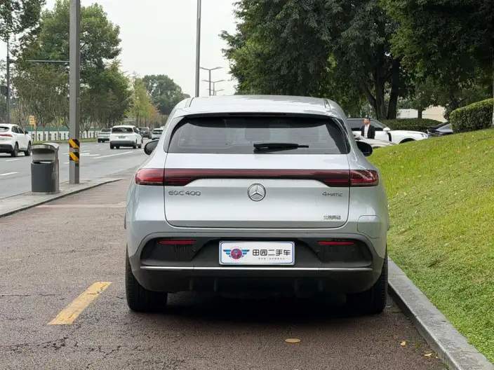 Mercedes-Benz EQC 2022 Model EQC 400 4MATIC – фото 5