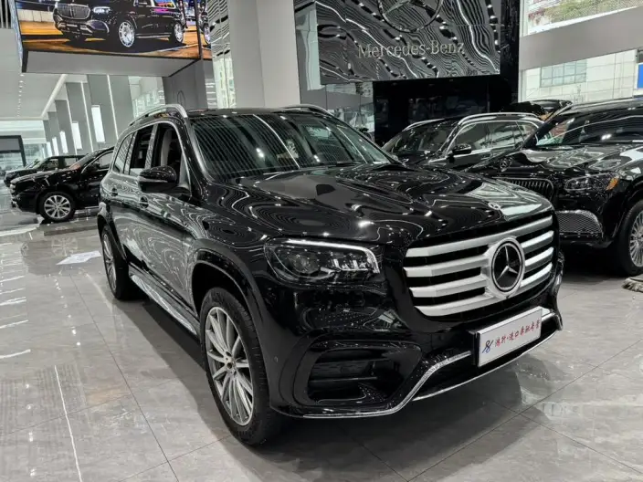 Mercedes-Benz GLS 2026 Model GLS 450 4MATIC Dynamic Model – фото 3