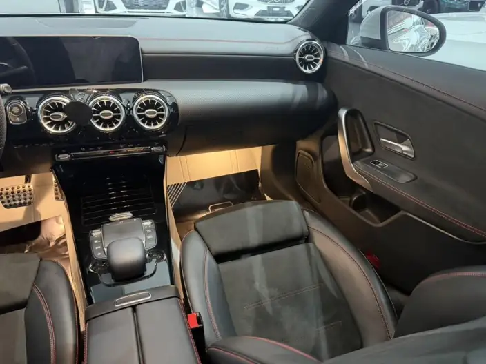 Mercedes-Benz CLA Imported 2022 Model CLA 200 Four-door Coupe – фото 4