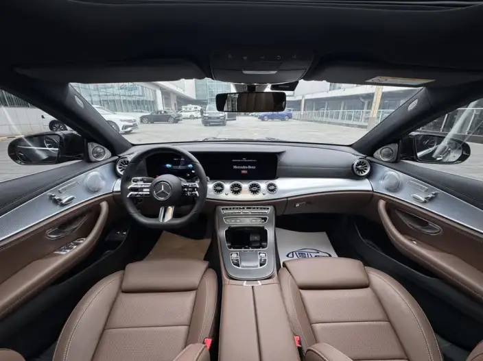 Mercedes-Benz E-Class PHEV 2022 Model E 350 e L sedan – фото 9