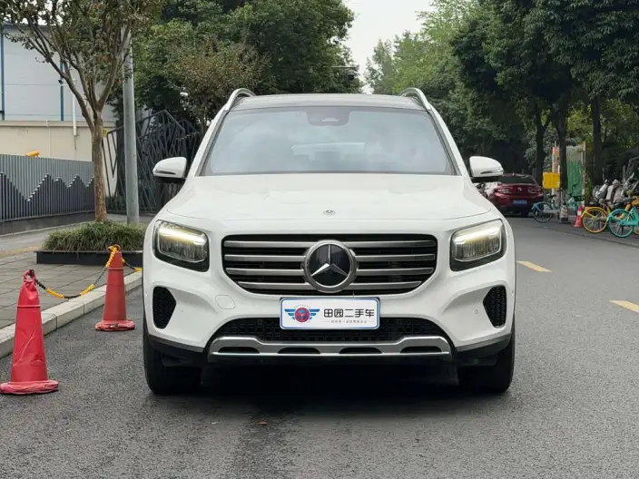 Mercedes-Benz GLB 2024 Model GLB 200 Fashion Model – фото 2