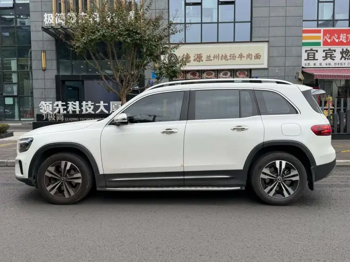 Mercedes-Benz GLB 2024 Model GLB 200 Fashion Model – фото 3