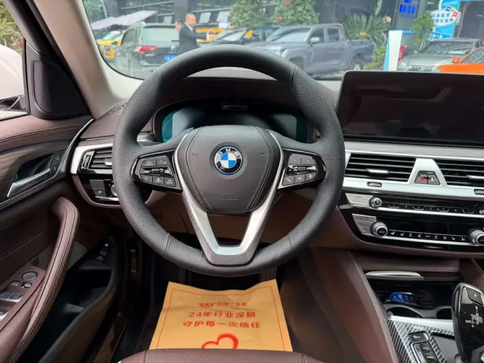BMW 5 Series PHEV 2021 Model Facelift 535Le Luxury Set – фото 9