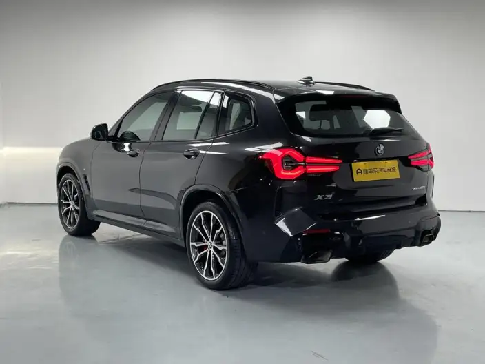 BMW X3 2022 Model xDrive30i Leading Model M Night Set – фото 5