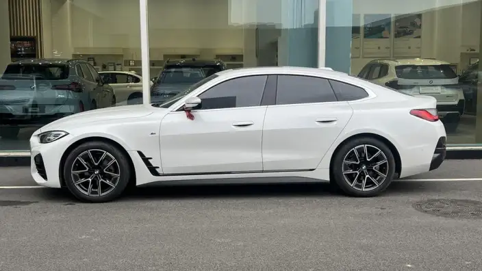 BMW 4 Series 2022 Model 425i Gran Coupe M Sports Set – фото 3