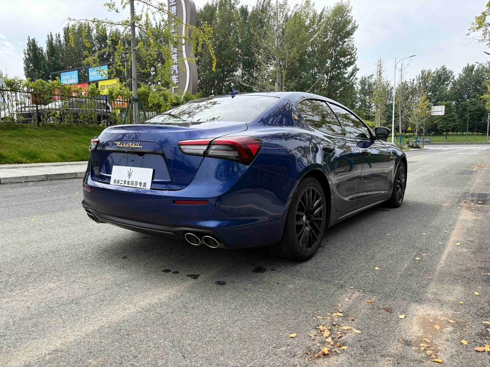 Ghibli Модель 2019 года 3.0T 350Hp Standard Edition National V – фото 6