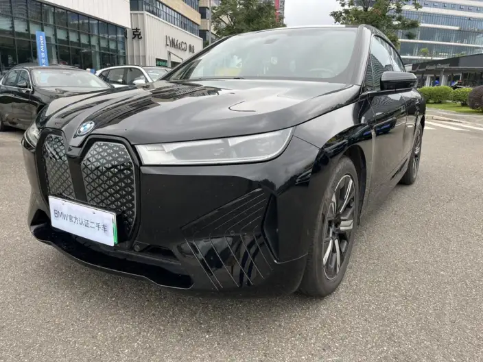 BMW iX 2022 Model xDrive40 – фото 1