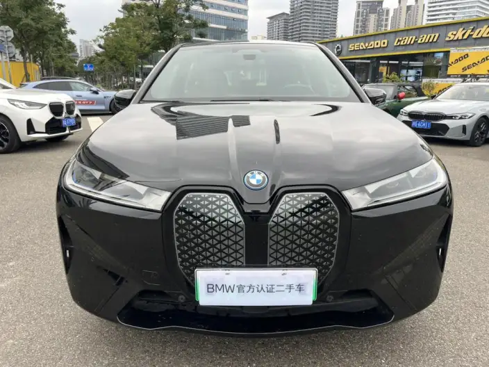 BMW iX 2022 Model xDrive40 – фото 2