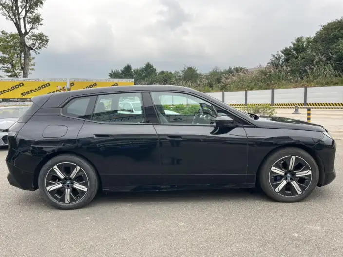 BMW iX 2022 Model xDrive40 – фото 5