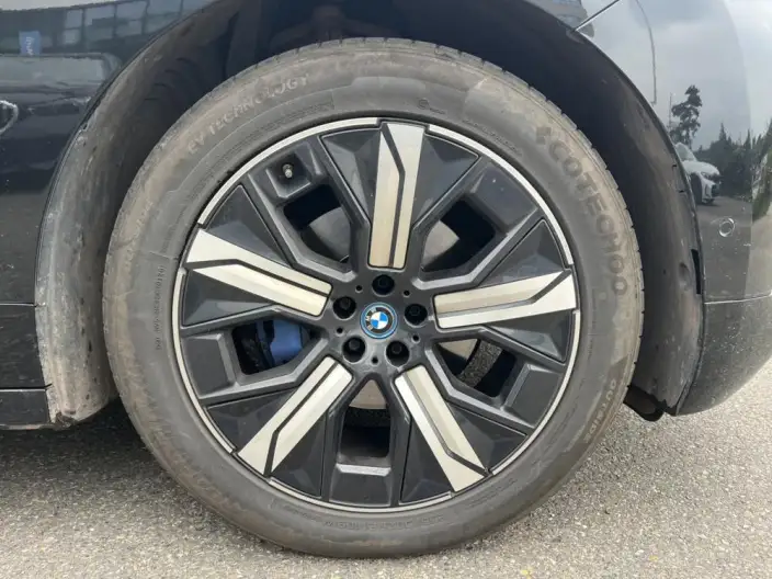 BMW iX 2022 Model xDrive40 – фото 6