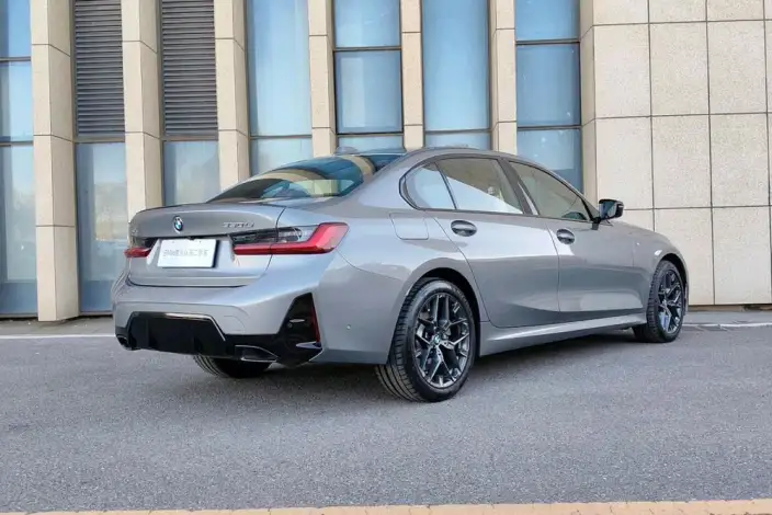 BMW 3 Series 2025 Model 330Li Exclusive Model M Sports Night Set – фото 5