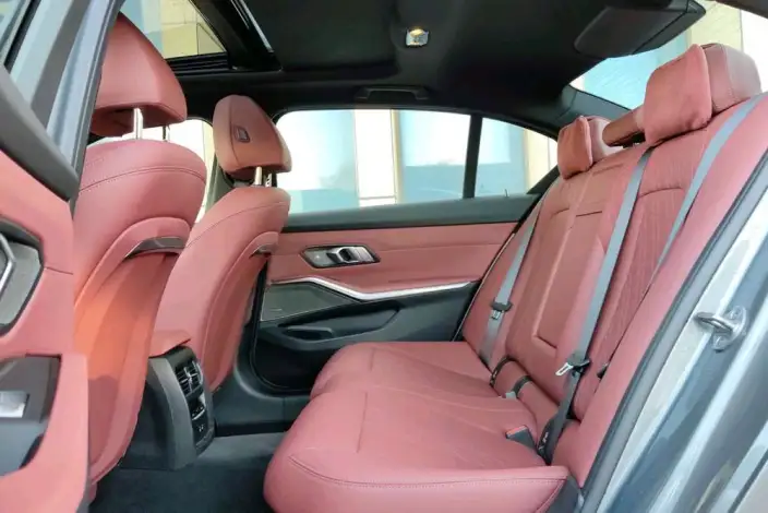 BMW 3 Series 2025 Model 330Li Exclusive Model M Sports Night Set – фото 9