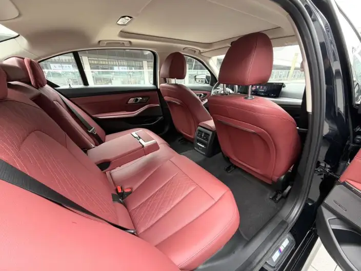 BMW 3 Series 2025 Model 330Li M Sports Night Set – фото 9
